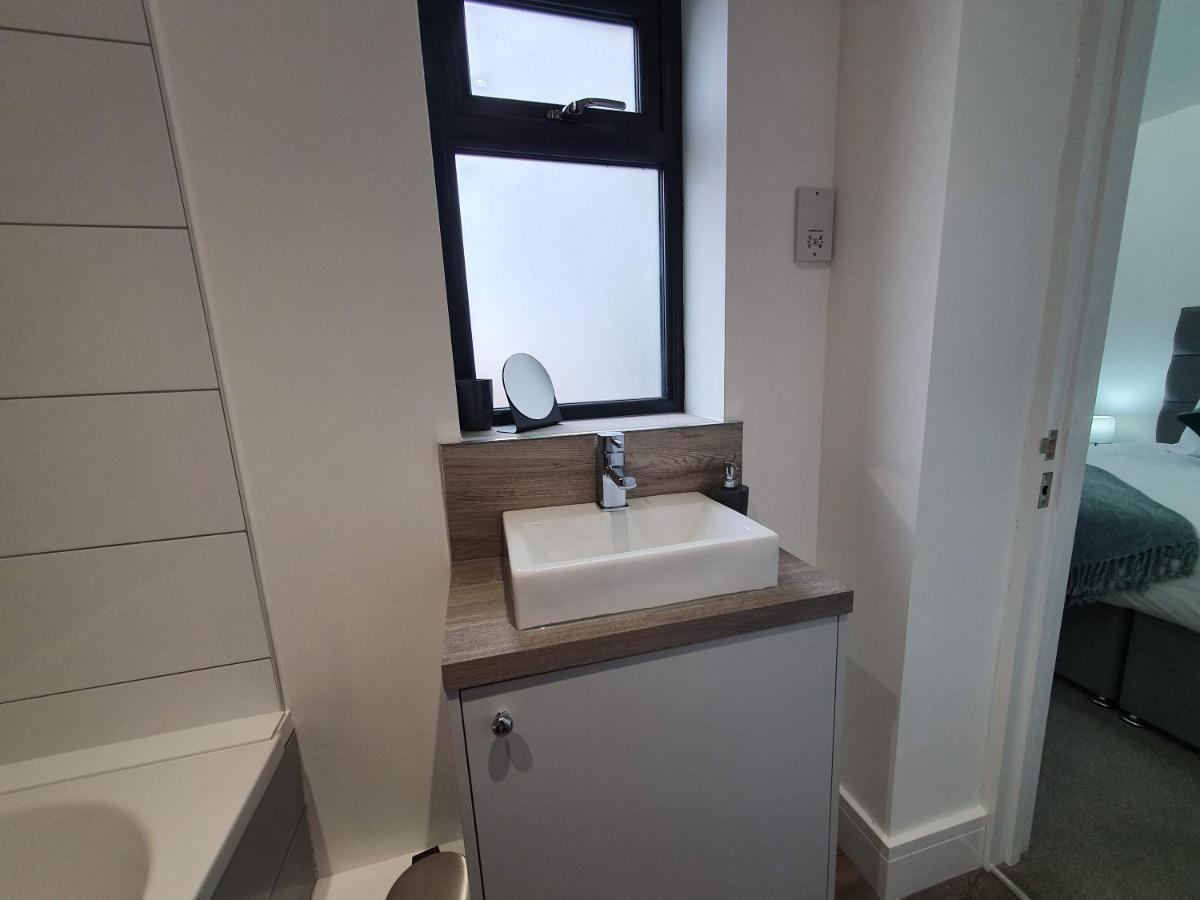2 Bedroom Apartments In Filton By Cliftonvalley Apartments Bristol Luaran gambar