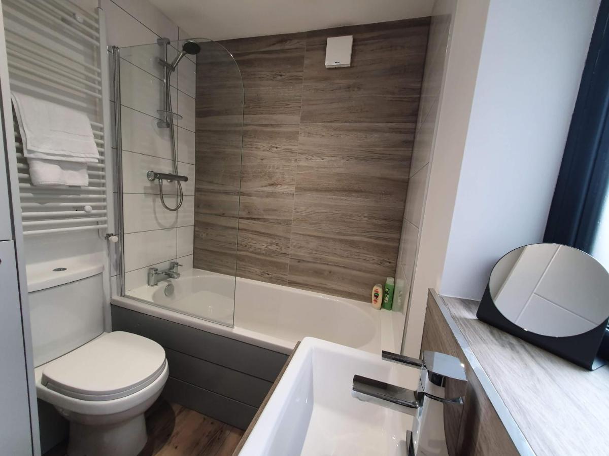 2 Bedroom Apartments In Filton By Cliftonvalley Apartments Bristol Luaran gambar
